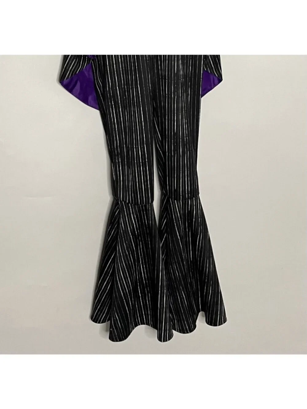 Spirit Halloween/Disney face height skellington